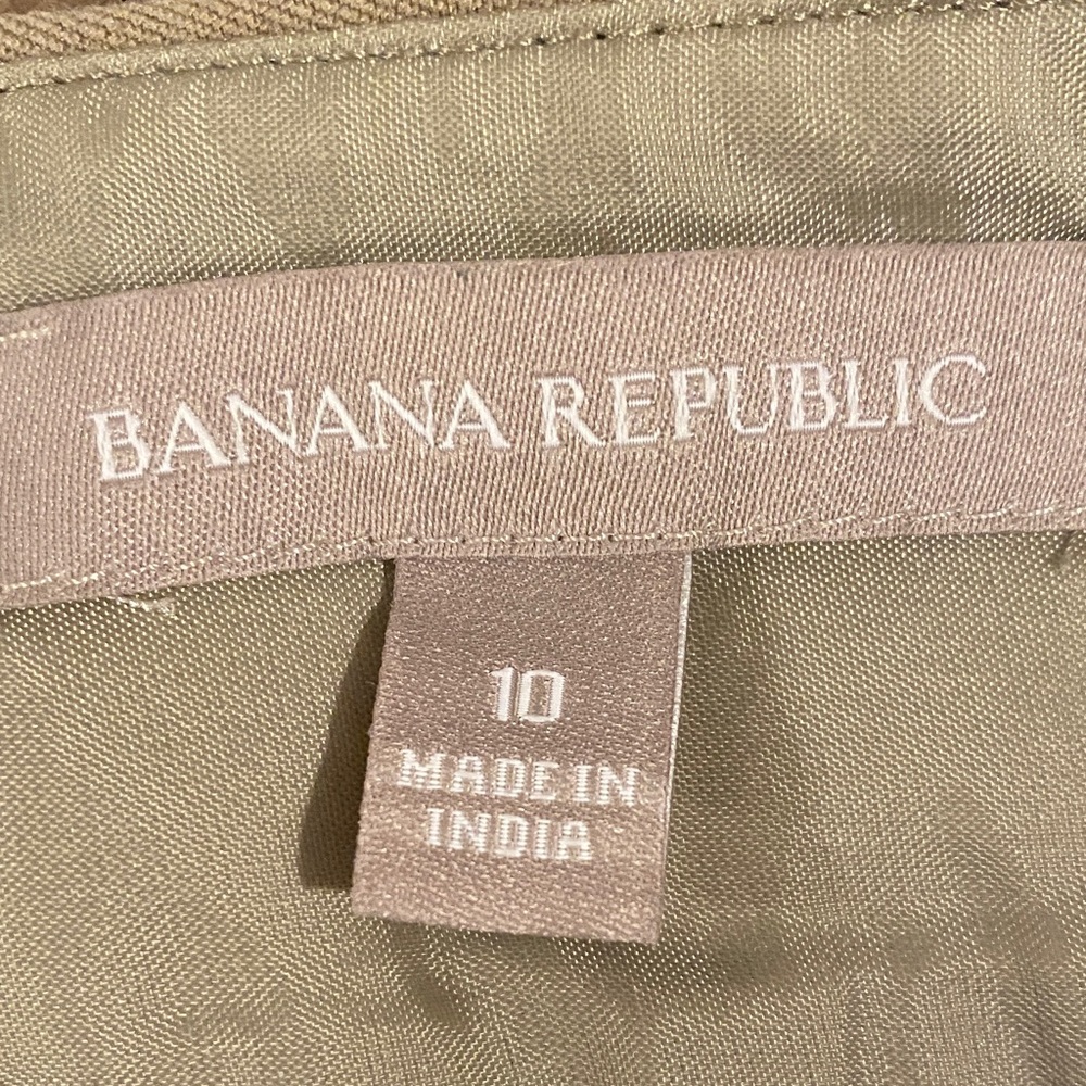 Banana Republic Taupe Skirt